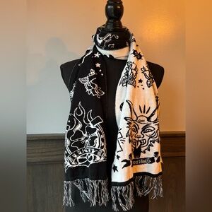Too Fast Black and White Graphic whimsigoth Scarf